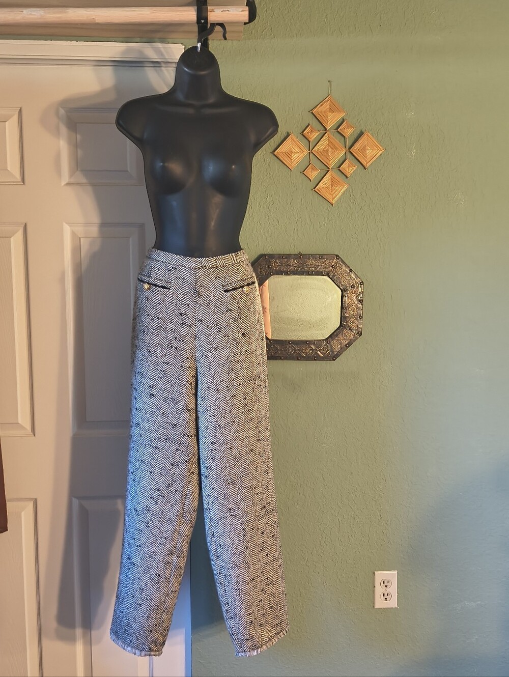 Ted Baker London Metallic Tweed Herringbone Fringe Hem Pants Size 3 (US 8)